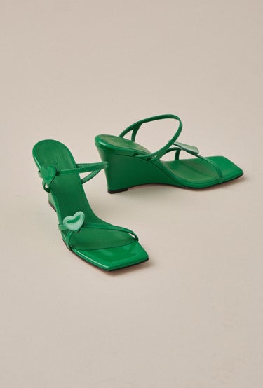 Heartstopper Wedge in White