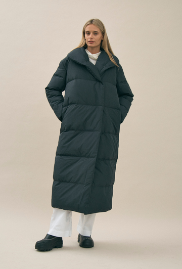 Puffer Coat in Black