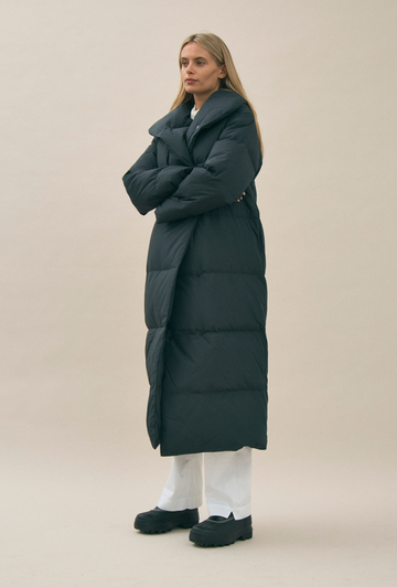 Puffer Coat in Black