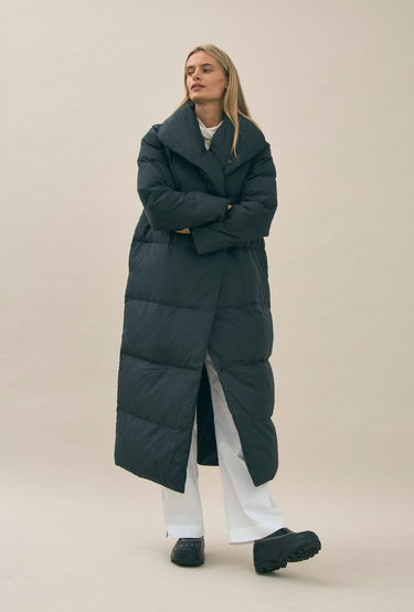 Puffer Coat in Black
