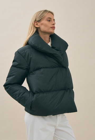 The Beyond Puffer in Black