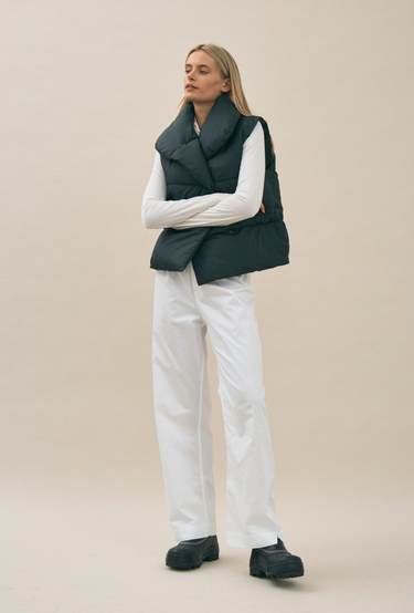 The Beyond Puffer Vest in Black